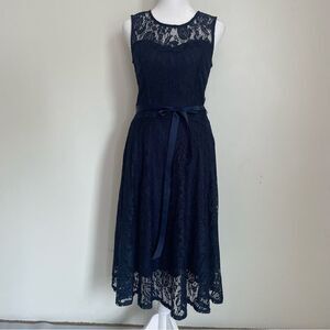 Christin Michaels Blue Floral Lace Midi Dress Women’s Size Small